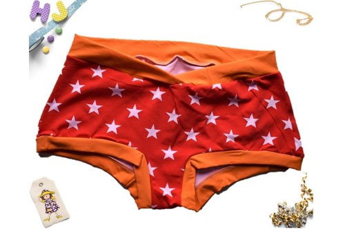 Buy XXL Boyshorts Red Stars now using this page